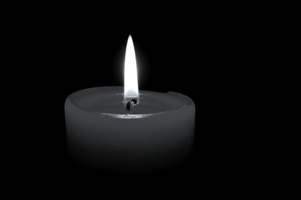candle, advent, candlelight-7645785.jpg